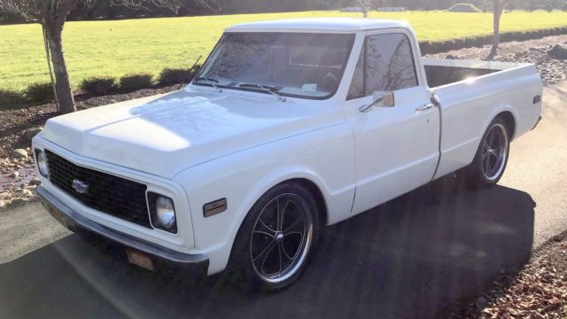 1972 WHITE Chevrolet C-10 Standard Cab Pickup