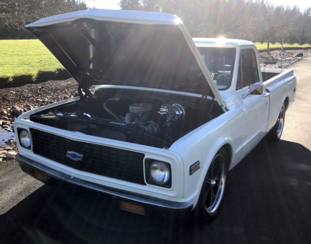 1972 WHITE Chevrolet C-10 Standard Cab Pickup