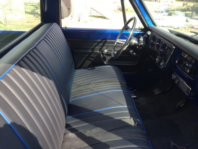 1972 White Chevrolet C-10 Stepside