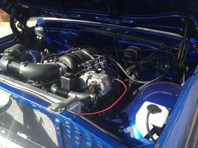 1972 White Chevrolet C-10 Stepside