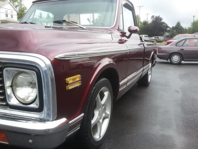 1972 Burgundy Chevrolet C-10 Pickup