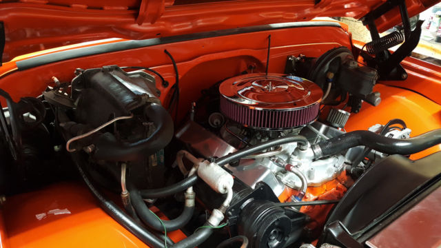 1972 HUGGER ORANGE Chevrolet C-10
