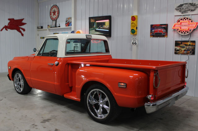 1972 HUGGER ORANGE Chevrolet C-10