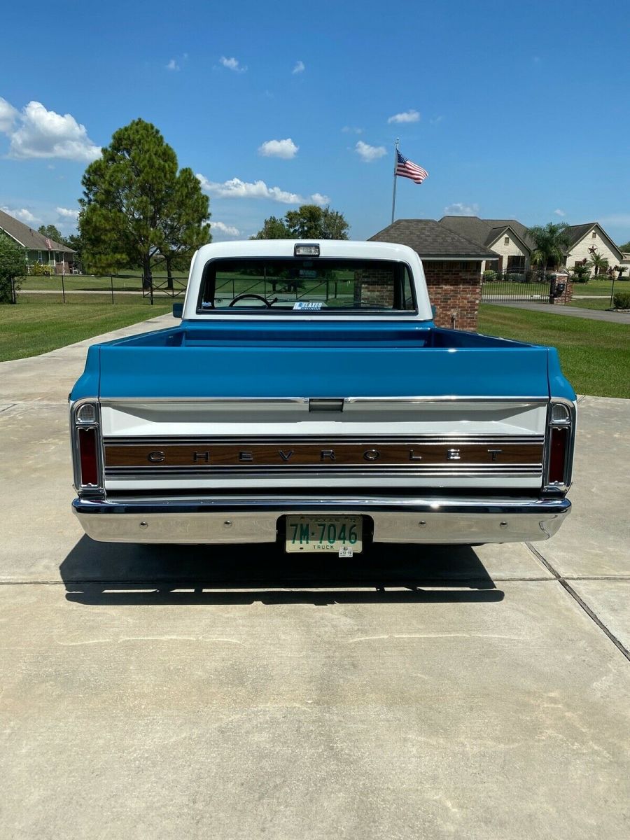 1972 Blue Chevrolet C-10 Standard Cab Pickup