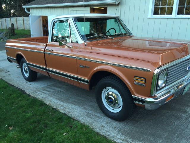 1972 Bronze Chevrolet C-10 Standard Cab Pickup
