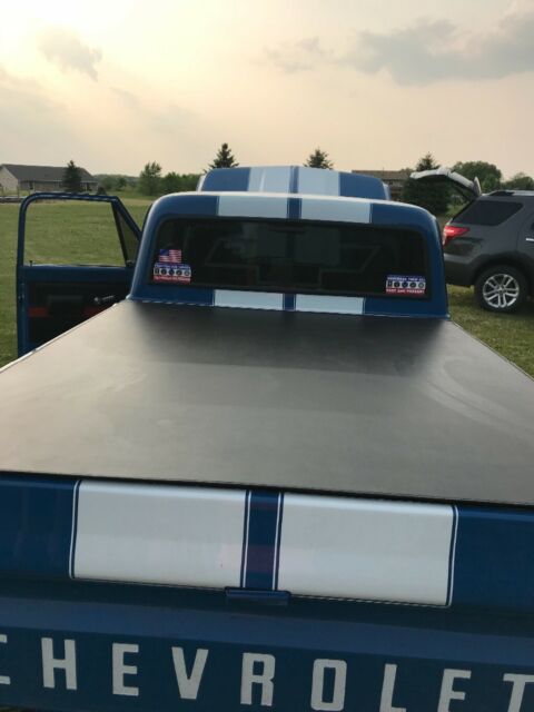 1972 Blue Chevrolet C-10 Rare short box