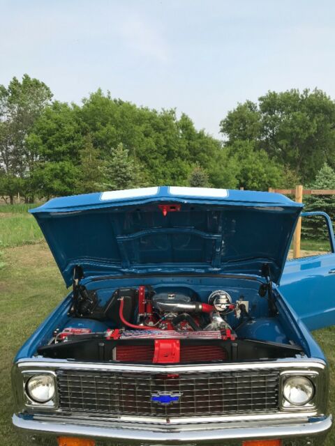 1972 Blue Chevrolet C-10 Rare short box