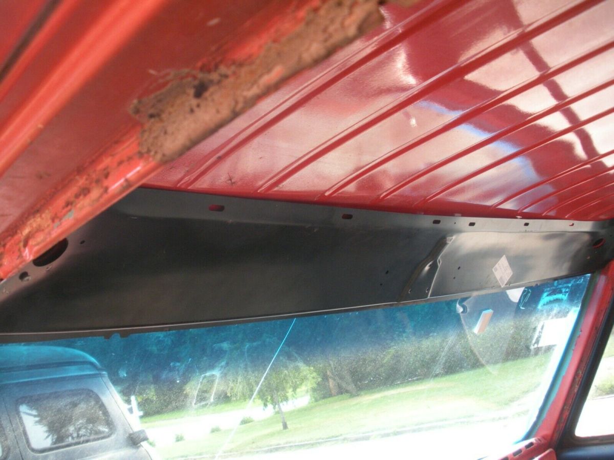 1972 Orange Chevrolet C-10 --