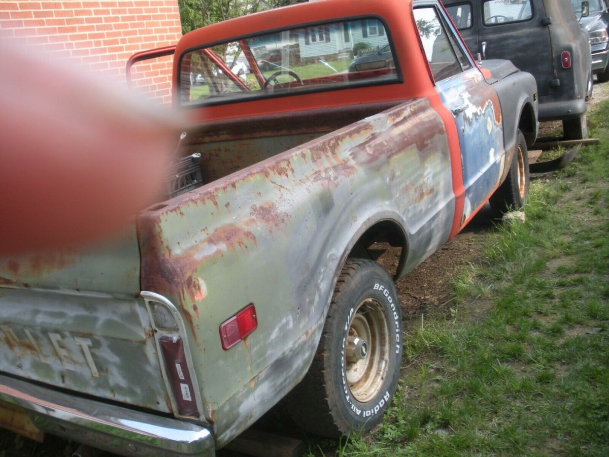 1972 Orange Chevrolet C-10 --