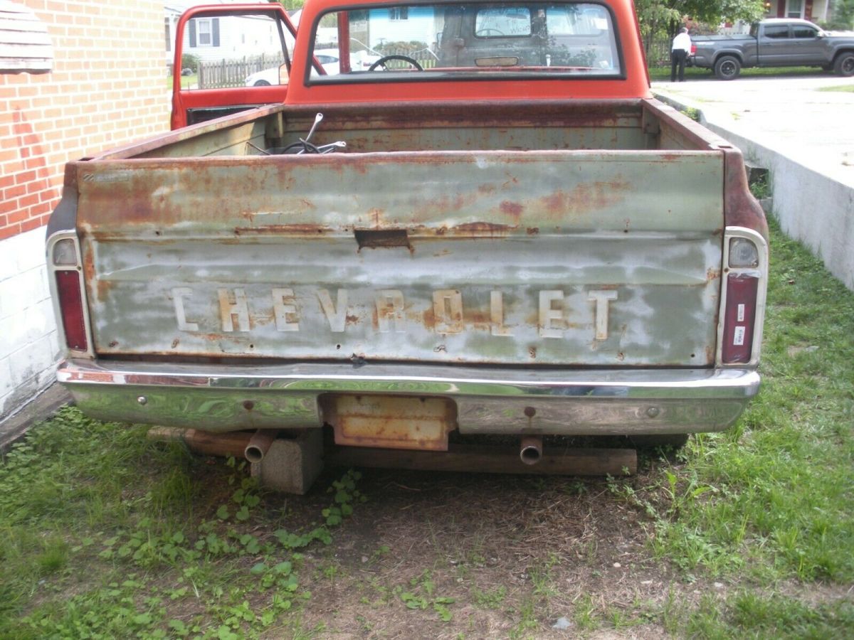 1972 Orange Chevrolet C-10 --