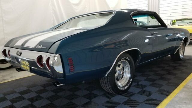 1972 Blue Chevrolet Chevelle Coupe