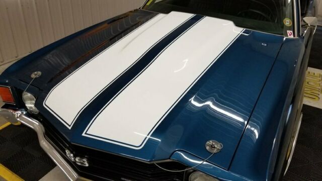 1972 Blue Chevrolet Chevelle Coupe