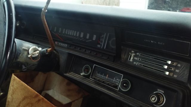 1972 Gold Chevrolet Chevelle Coupe