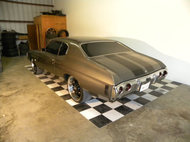 1972 silver Chevrolet Chevelle Coupe