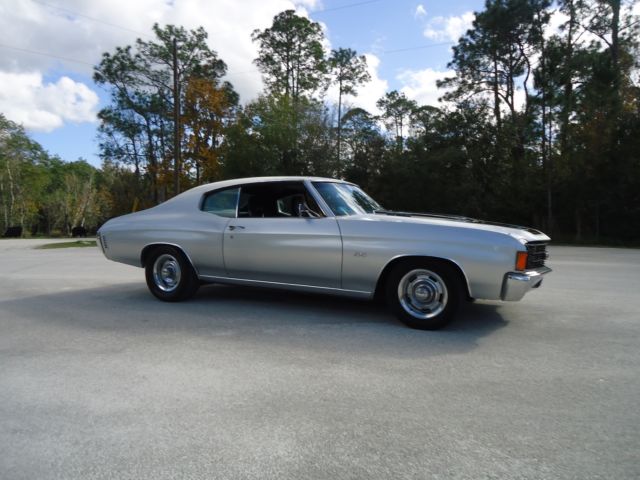 1972 Silver Chevrolet Chevelle
