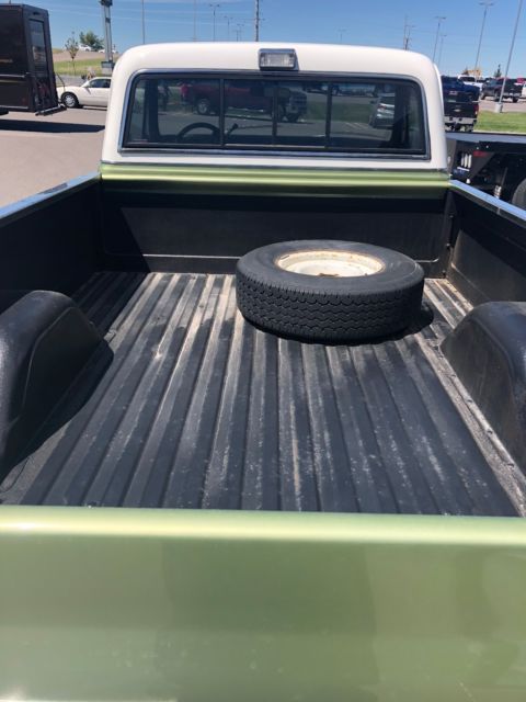 1972 Chevrolet C/K Pickup 2500