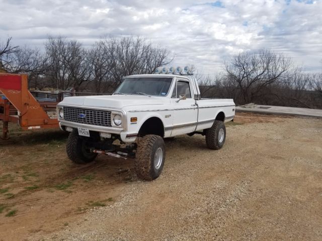 1972 White Chevrolet C/K Pickup 1500