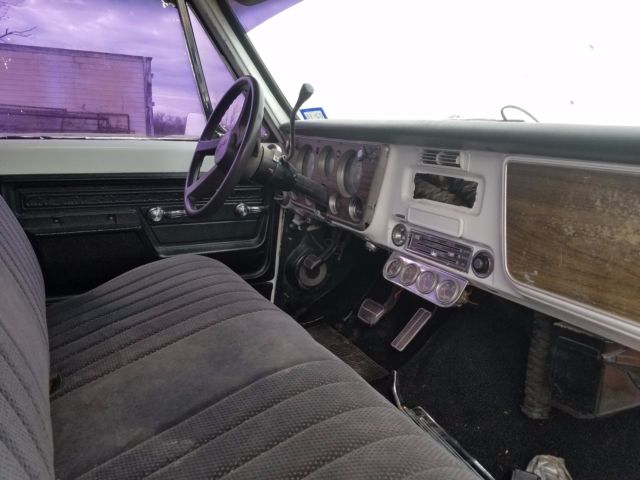 1972 White Chevrolet C/K Pickup 1500