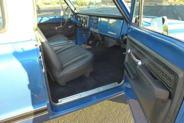 1972 Blue Chevrolet Blazer K5 CST 4 X 4