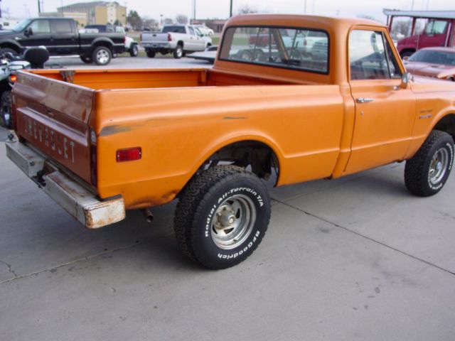 1972 Orange Chevrolet C-10 Pickup Short Box