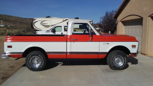 1972 Silver Chevrolet C-10 Standard Cab Pickup