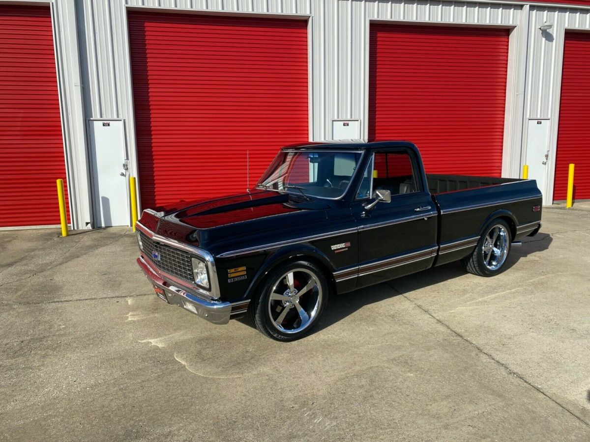 1972 Black Chevrolet C-10 Standard Cab Pickup