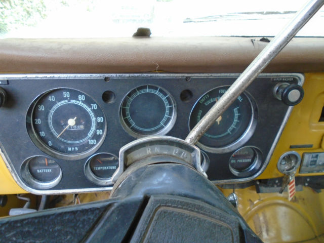 1972 White Chevrolet C-10 Cab & Chassis