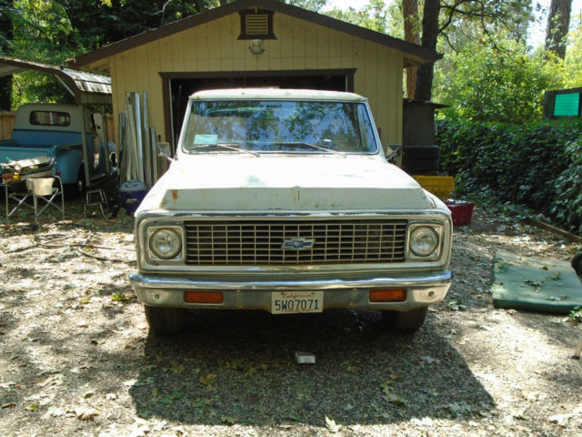 1972 White Chevrolet C-10 Cab & Chassis