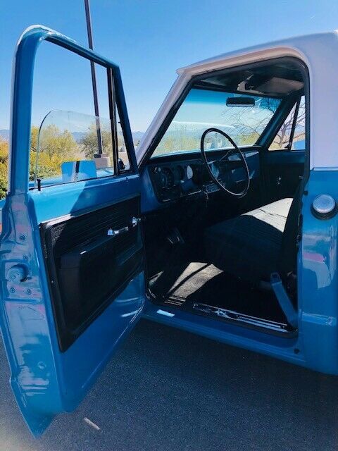 1972 Blue Chevrolet C-10 Standard Cab Pickup