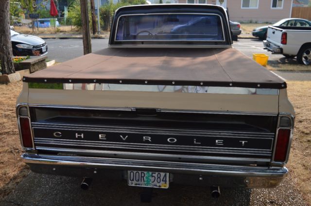 1972 Beige & Chocolate Chevrolet C-10 Short Wide Bed