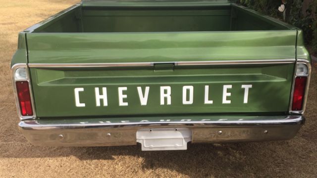1972 Med. Olive Chevrolet C-10 Pickup