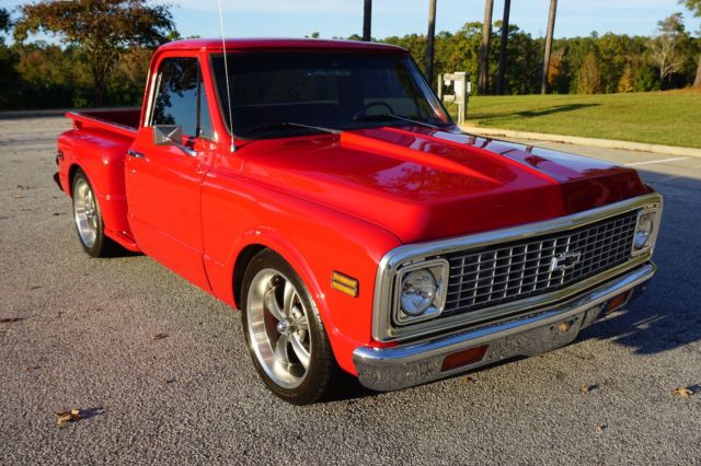 1972 Red Chevrolet C-10 Stepside
