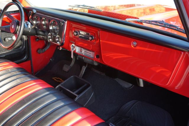 1972 Red Chevrolet C-10 Stepside