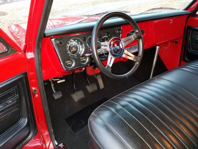1972 Red Chevrolet C-10