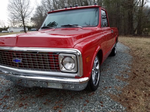 1972 Red Chevrolet C-10