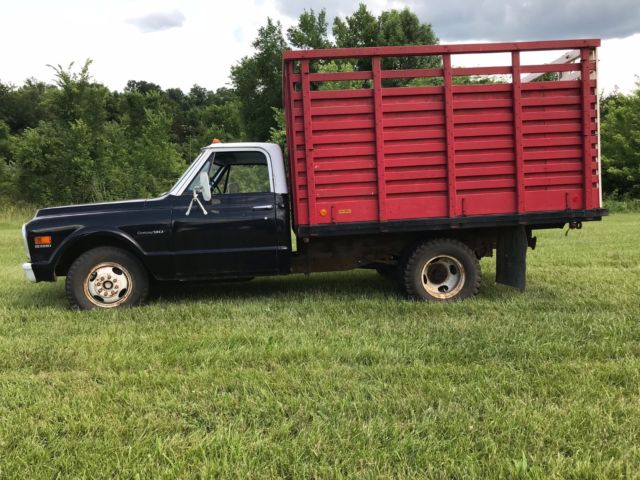 1972 Black Chevrolet C-10 Cab & Chassis