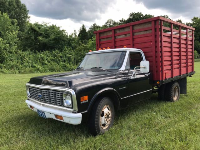 1972 Black Chevrolet C-10 Cab & Chassis