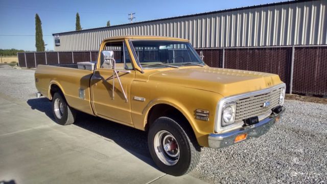 1972 Gold Chevrolet C-10 Standard Cab Pickup