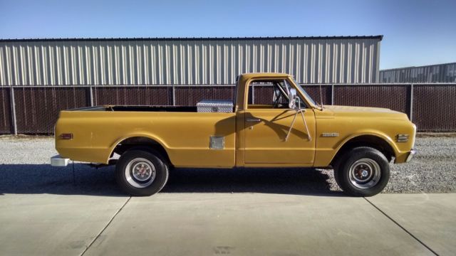 1972 Gold Chevrolet C-10 Standard Cab Pickup
