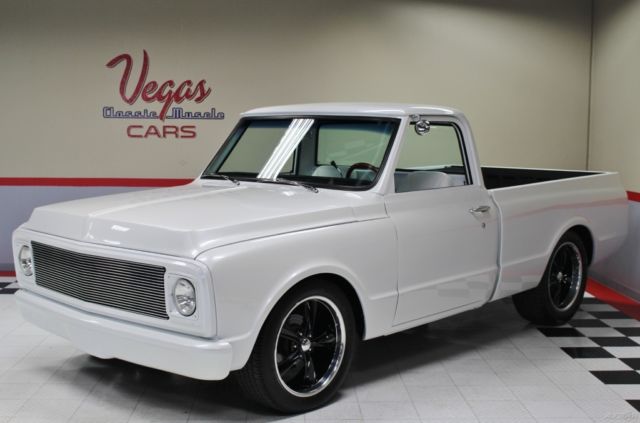 1972 White Chevrolet C-10 Pickup Truck