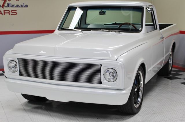 1972 White Chevrolet C-10 Pickup Truck