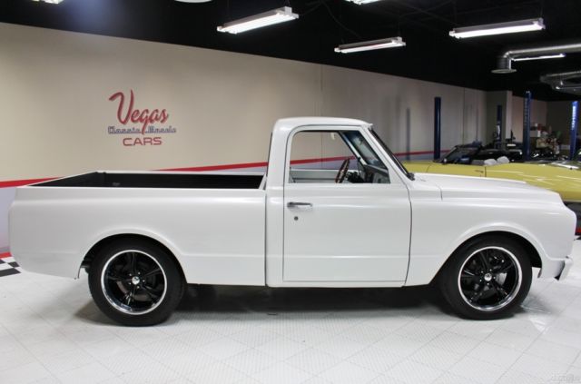 1972 White Chevrolet C-10 Pickup Truck