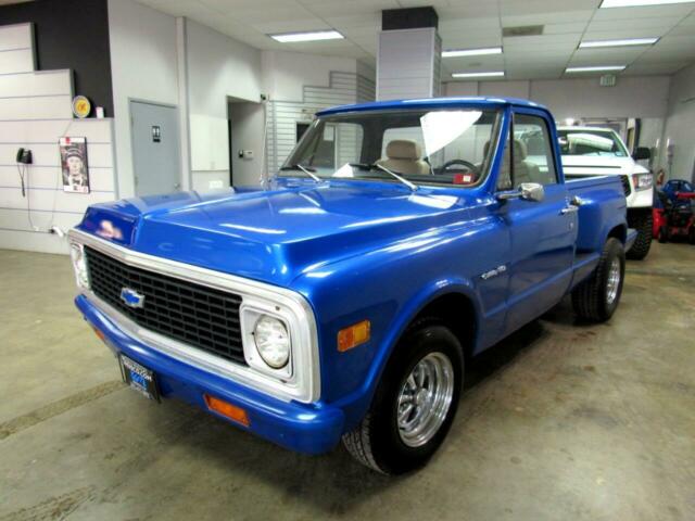 1972 Blue Chevrolet C-10 --