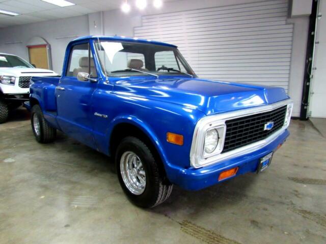 1972 Blue Chevrolet C-10 --