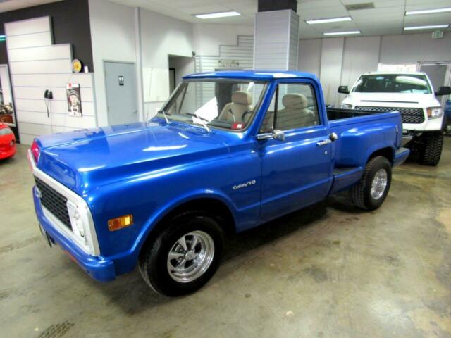 1972 Blue Chevrolet C-10 --