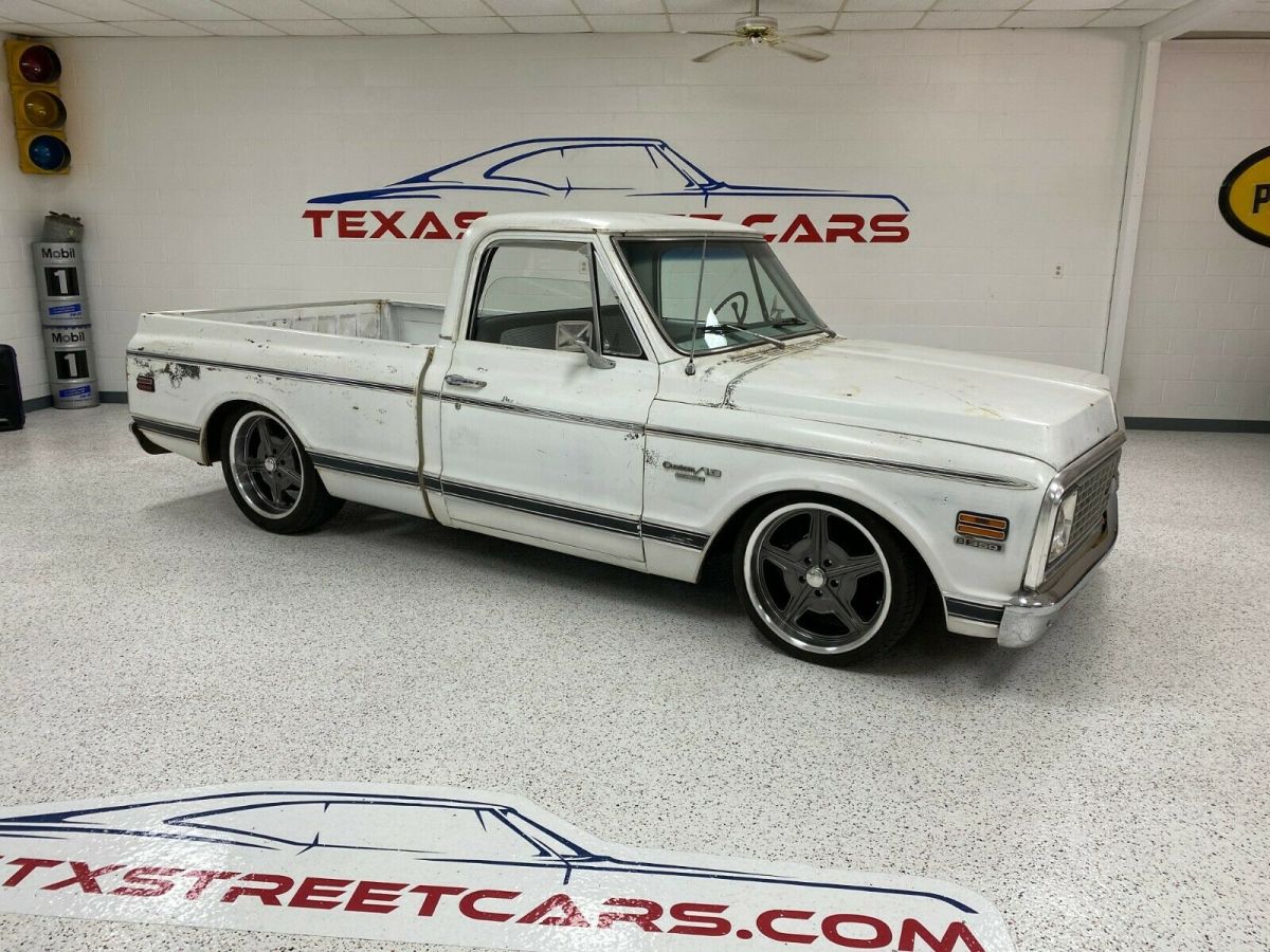 1972 White Chevrolet C-10 Standard Cab Pickup