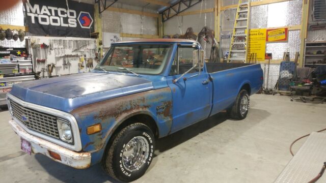 1972 blue Chevrolet C-10 Standard Cab Pickup