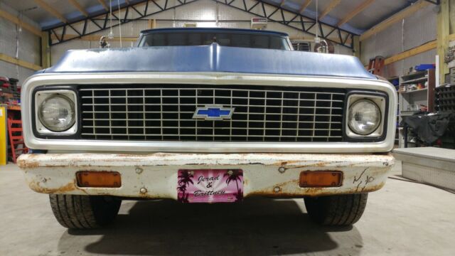 1972 blue Chevrolet C-10 Standard Cab Pickup