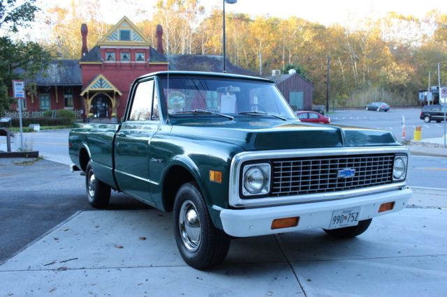 19720000 Green Chevrolet C-10 Standard Cab Pickup