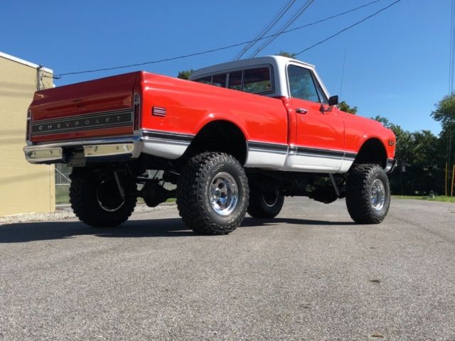 1972 Orange Chevrolet C-10 Pick Up